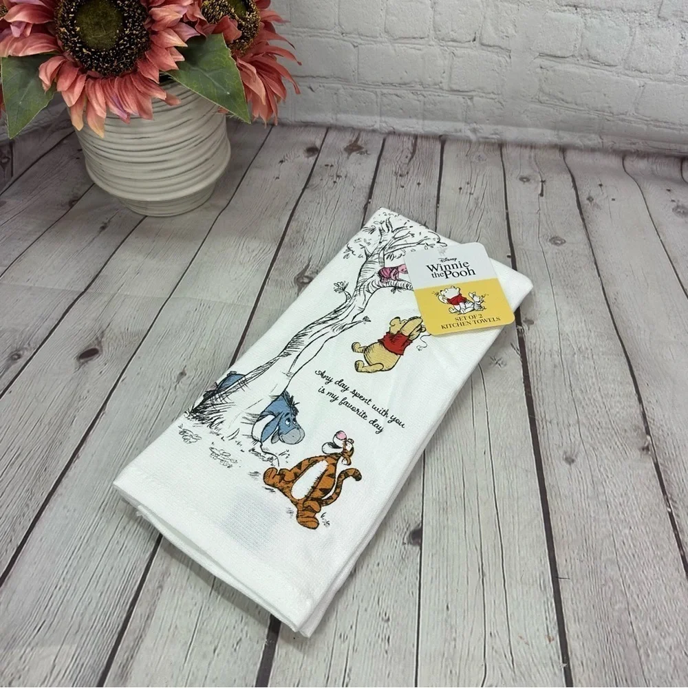 NWT Disney Winnie the Pooh tigger eeyore piglet 2pc cotton kitchen Towel